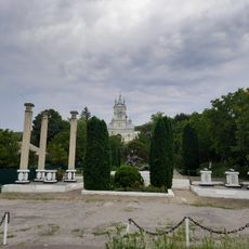 Monument în memoria consătenilor căzuți în război