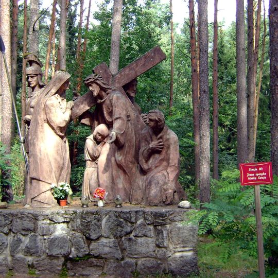 Kapliczka - Stacja IV Drogi Krzyżowej w Wielu