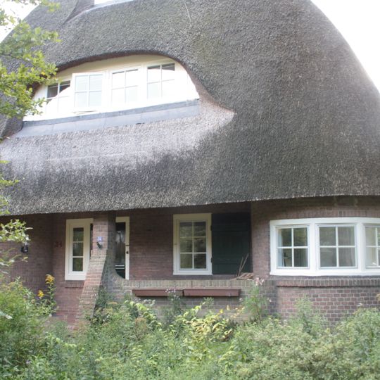 Complex middenstandswoningen: woonblok C