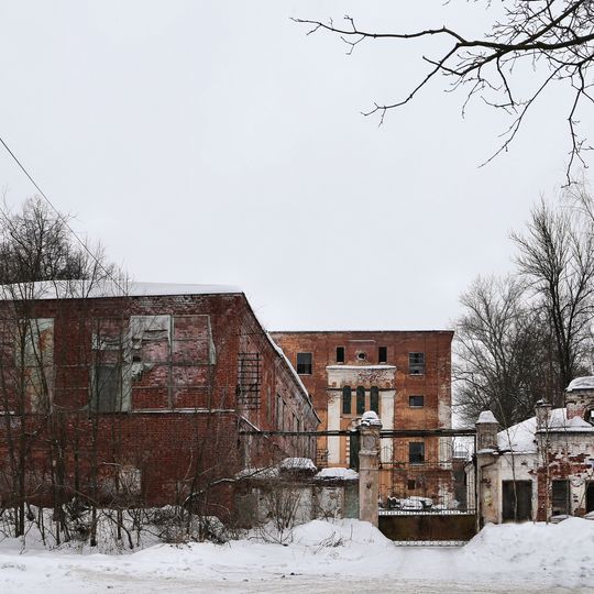 Прядильная фабрика Демидова, где в 1887 г. состоялась первая в уезде забастовка