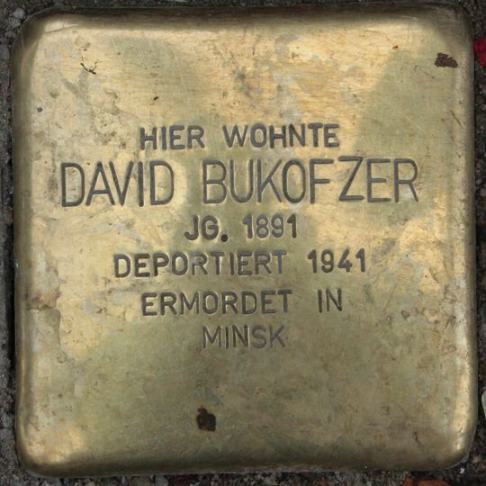 Stolperstein en memoria de David Bukofzer