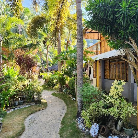 Brod Louie Beach Resort