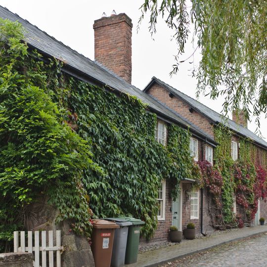 The Old Farm, Gayton