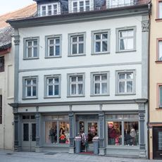 Wohn- und Geschäftshaus