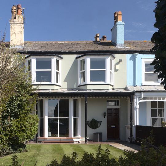 13 Marine Crescent, Waterloo