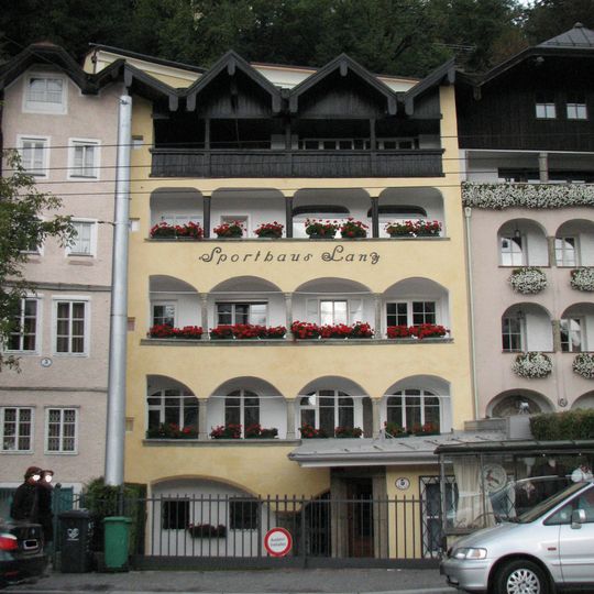 Bürgerhaus, Burgrechtsbehausung