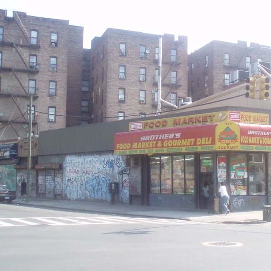 East Tremont