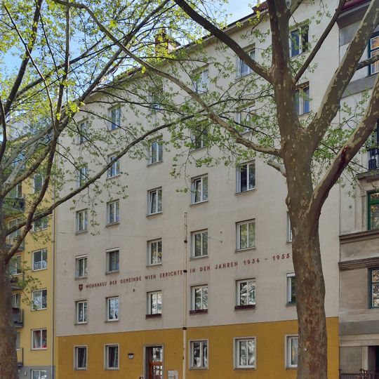 Wohnhausanlage Vorgartenstraße 198