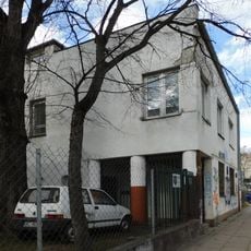 Dom nauczycielski przy ulicy Raszyńskiej 22a