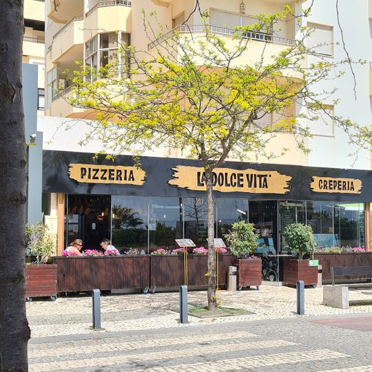La Dolce Vita Buffet