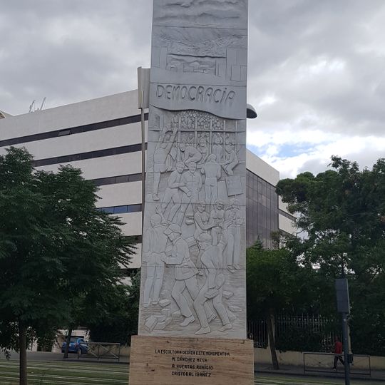 Monument to the '70 strike