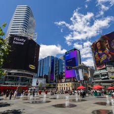 Yonge-Dundas Square