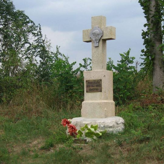 Pamětní kříž na okraji Libeře u silnice na Vlašim