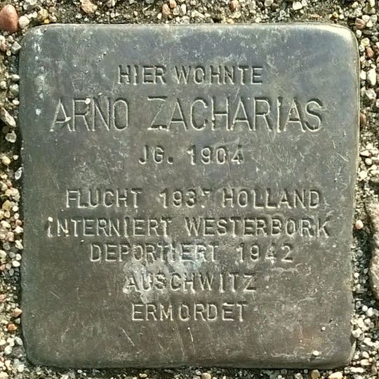 Stolperstein en memoria de Arno Zacharias