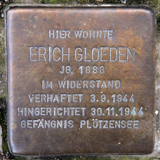 Stolperstein en memoria de Erich Gloeden