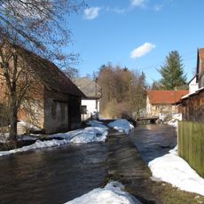 Panelová lávka pod ulicí Pod farou ve Stříbrné Skalici
