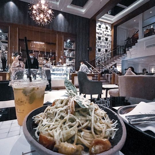 Lumiere Lounge