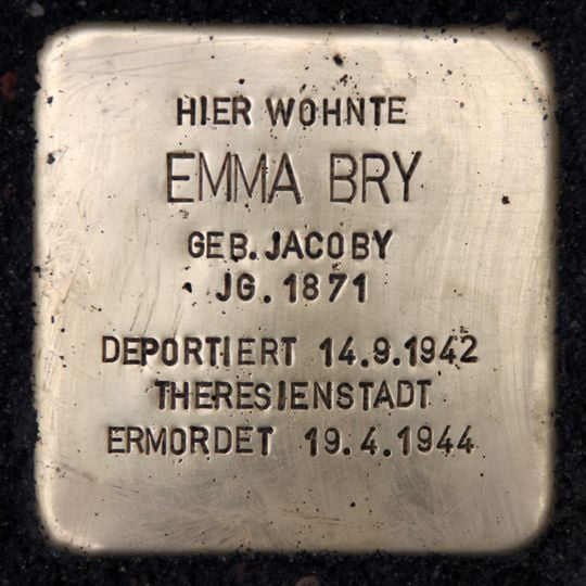 Stolperstein en memoria de Emma Bry