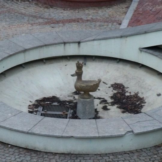 Golden Duck of Warsaw fountain