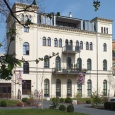 Hinterbau zur Villa Ernst Keil, ursprünglich Papierlager des Verlegers Goldschmidtstraße 33