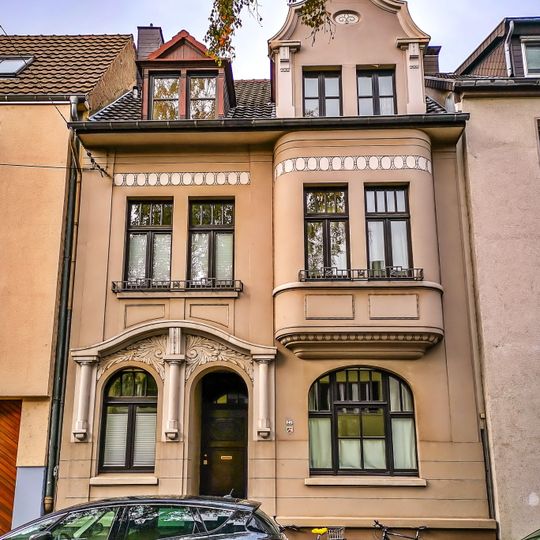 Von-Sandt-Straße 27