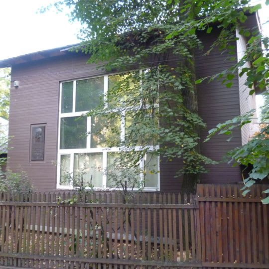 Улица Сурикова 29/6