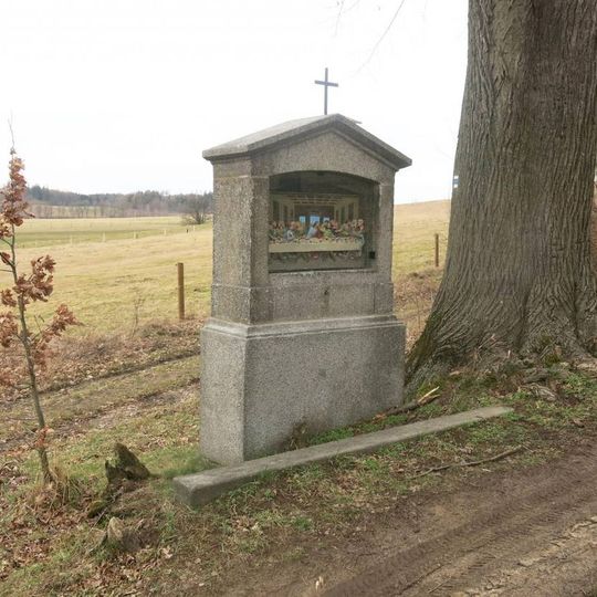 Kaplička Poslední večeře Páně u cesty ke Křížové cestě v Království