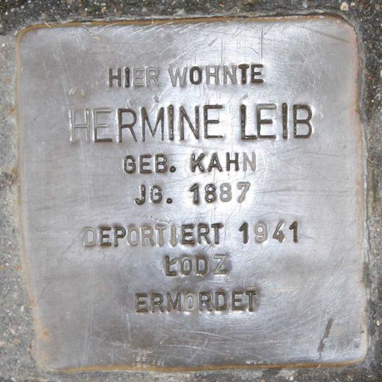Stolperstein en memoria de Hermine Leib