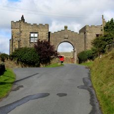 Height Lodge and archway