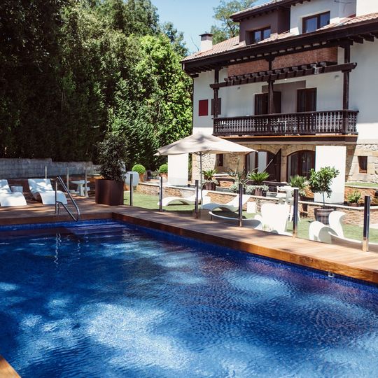 Hotel Cuevas