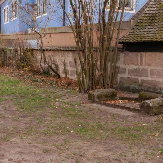 Friedhofsmauer Hauptstraße 56