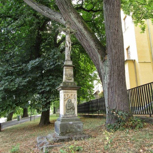 Kříž v Šumperku v parku u zámku