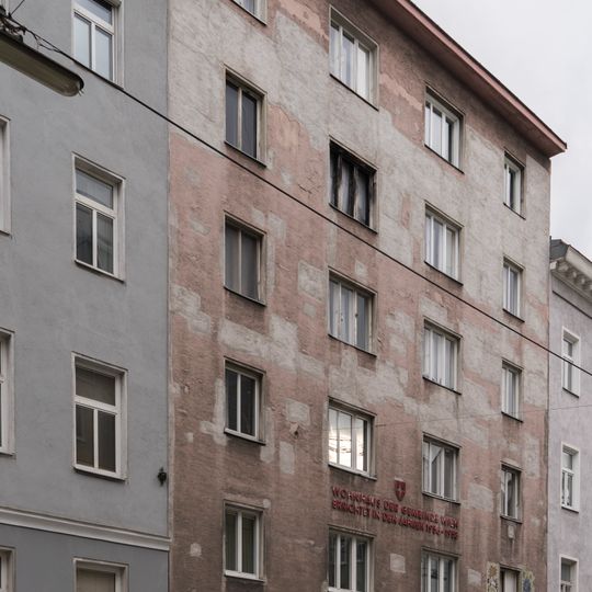 Wohnhausanlage Liechtensteinstraße 120