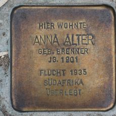 Stolperstein en memoria de Anna Alter