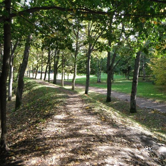 Оборонительный вал