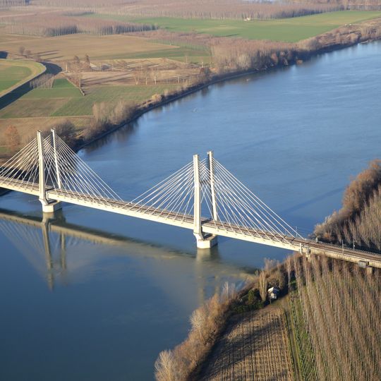 Ponte strallato di Piacenza