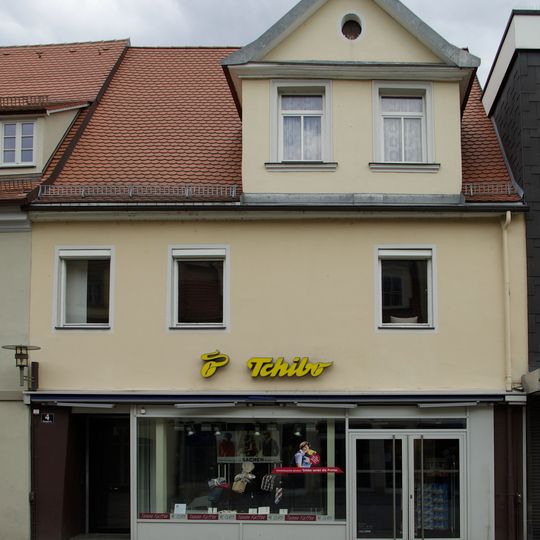 Hauptstraße 4