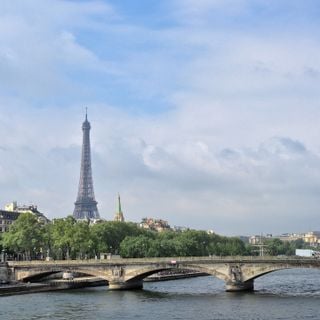 Pont des Invalides