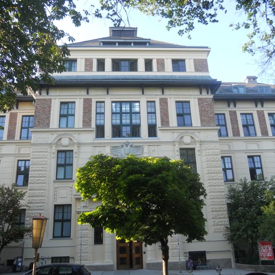 Sog. Guttenberg-Haus der Universität für Bodenkultur