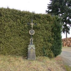 Kříž na východním okraji Horních Rápotic