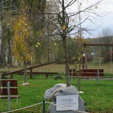 Pomník Františka Šťastného ve stejnojmenném parku na jižním okraji Kochánek