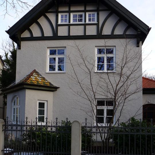 August-Exter-Straße 24