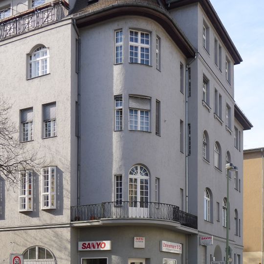 Mietshaus Bundesallee 67 Mainauer Straße 1