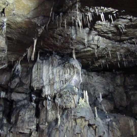 Poole's Cavern