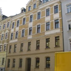 Mietshaus in geschlossener Bebauung Ludwig-Kirsch-Straße 28