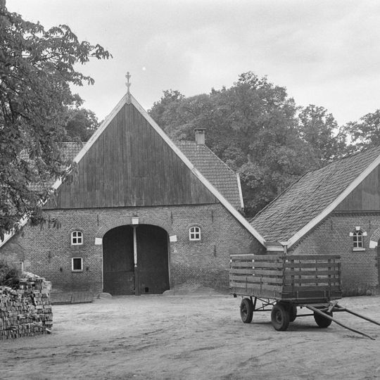 Boerderij-cafe op T-vormige plattegrond