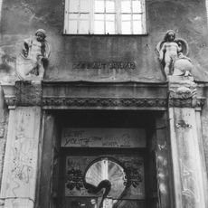 Klinikbau Theresienstraße 43