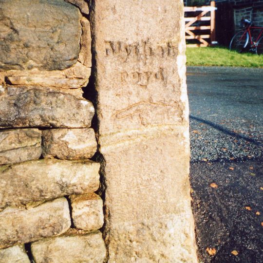 Guide Post At Se 026264 At Junction Of Height Road