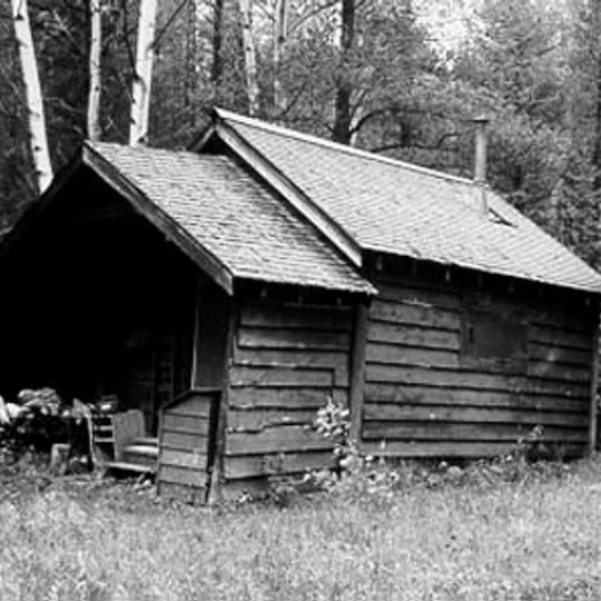 Fielding Snowshoe Patrol Cabin