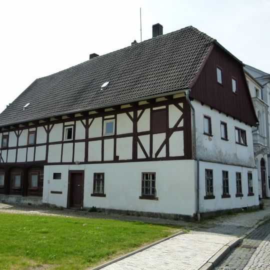 Ernst-Thälmann-Platz 3